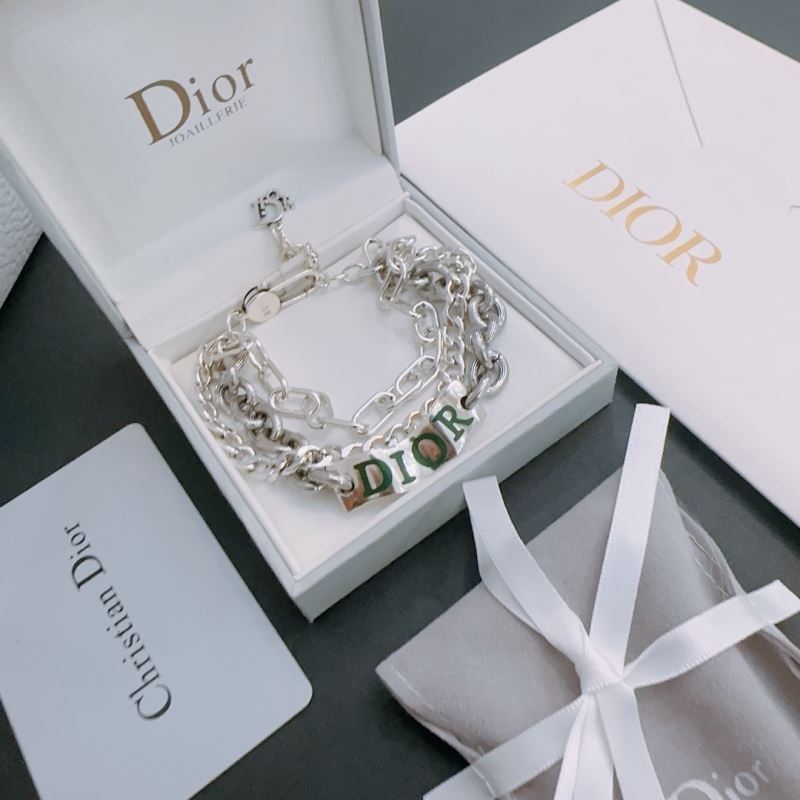 chr1st1an D10r bracelets